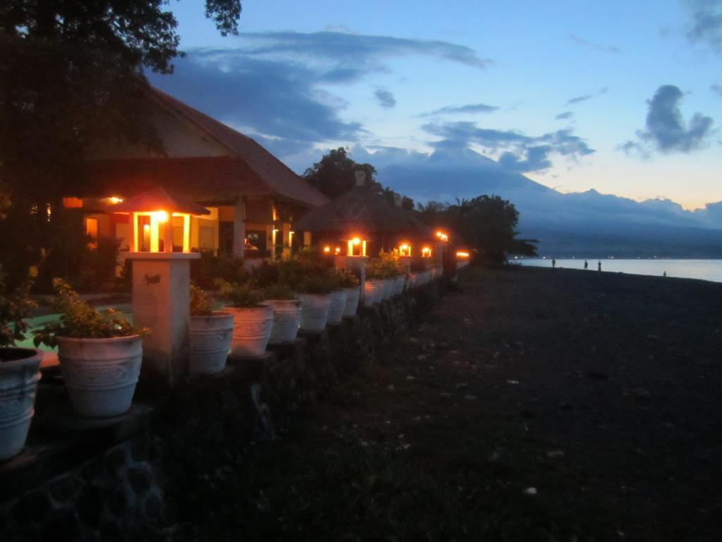 Kembali Beach Bungalows Amed  Exterior photo