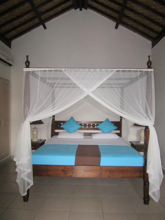 Kembali Beach Bungalows Amed  Room photo